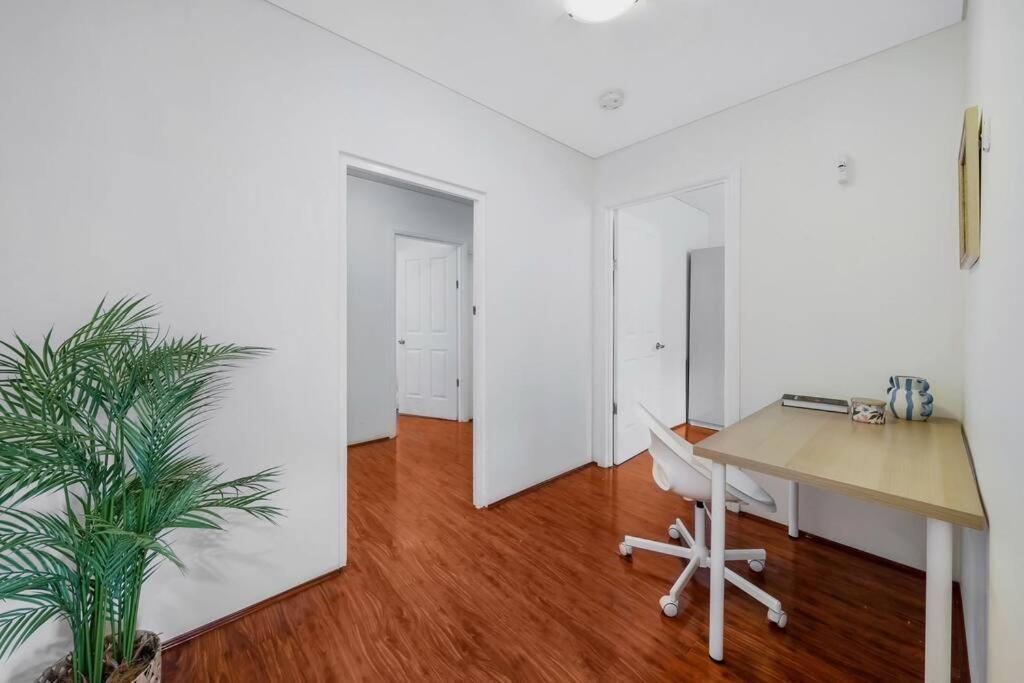 Bexley Near Train Shopping Airport With Pool 11Ppl Ground Floor Apartment Sydney